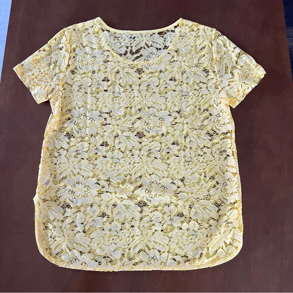 Women’s Karen Kane Las Palmas Yellow Lace Top Side Slit Tee size S New Layering